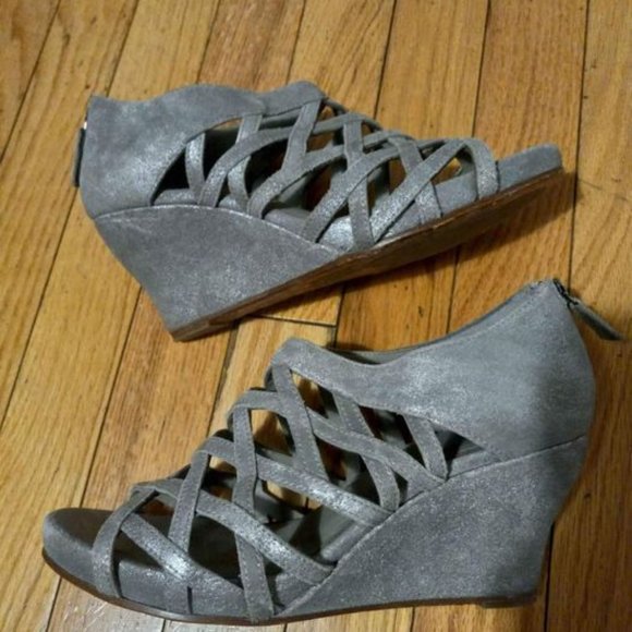 Eileen Fisher Wedge Heels - Picture 2 of 4